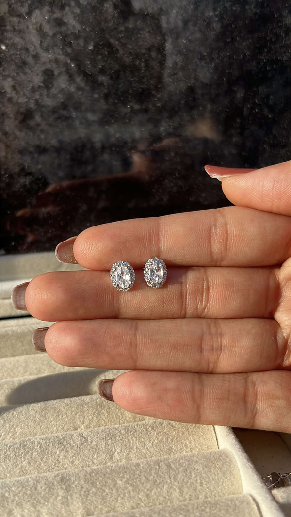 Juliette Studs