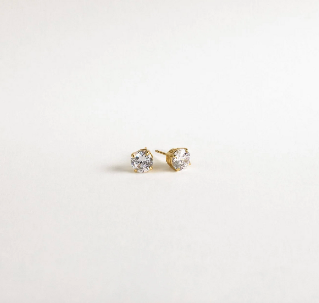 Round Diamond Studs