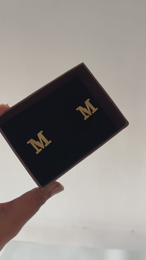 Single Initial cufflink